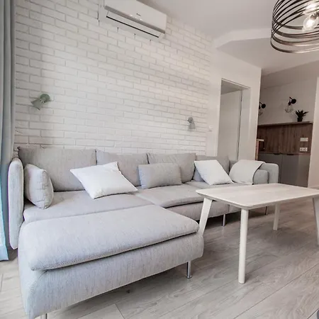 Inpoint Apartments G11 Near Old Town & Kazimierz District & Optional Paid Parking-3